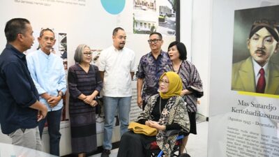 Gubernur Pertama Jawa Barat