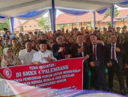 Penyuluhan Hukum di SMKN 4 Palembang: Siswa Dibekali Pemahaman UU ITE dan Kenakalan Remaja