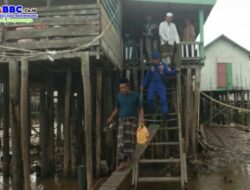 Sigap Ambulance Apung Ditpolairud Polda Sumsel Kembali Menjalankan Misi Kemanusiaan Evakuasi Warga Sakit