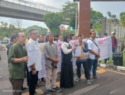 Puluhan Massa JAMMA Gelar Aksi Damai ,Meminta Kejati Sumsel “Selidiki Defisit 560 M Pemkab Oki”