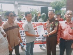 Tuntut Kerja Propesional LSM GRANSI Kepung Kejati Sumsel