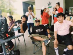 Produser Black White Pictures Fadli Fuad,Bagi-Bagi Hadiah Untuk Crew film “Banyak Anak Banyak Rejeki” Berangkatkan Crew Ibadah Umrah