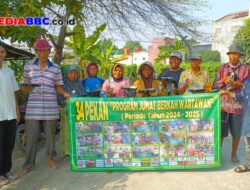 Program Jumat Berkah Wartawan Berbagi dengan Tukang Becak, Supir Angkot, dan Penerima Manfaat Lainnya