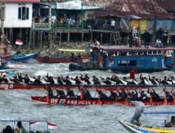 Kalahkan Ogan Ilir, Dishub Palembang  Juarai Lomba Perahu Bidar HUT RI Ke-80 2025