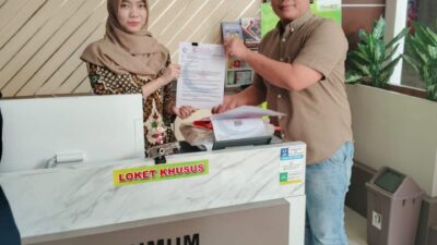 LASKAR Sumsel Serahkan Bukti Dugaan Korupsi ke Kejati, Lima Dinas Jadi Sorotan