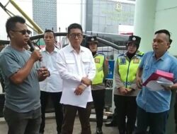 Aksi Anti Korupsi di Kejari Palembang: Telapak Sumsel Sorot Anggaran Rp 310 M Mobiler Disdik Dan Dana BOK Dinkes Dan