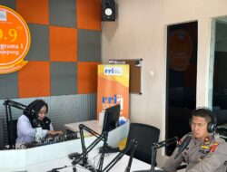 “polisi Menyapa” Gencarkan Edukasi Anti-Narkoba, Wakapolres Pringsewu “Sapa” Warga Lampung Lewat RRI