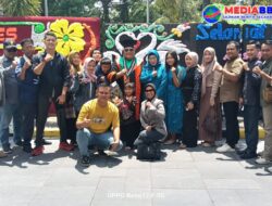 Raja Sriwijaya Yan Coga Resmi Sandang Gelar Magister di Universitas Taman Siswa Palembang