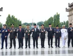 Pangdam II/Sriwijaya Hadiri Ziarah Nasional Hari Pahlawan : “Pahlawan teladanku, Terus bergerak, Melanjutkan Perjuangan”