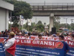 Geruduk Kejati Sumsel, LSM GRANSI Dan Mahasiswa Beberkan Dugaan Korupsi Miliaran di Banyuasin,Kajati Baru Tak Temui Massa Kecewa