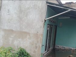 Rumah Milik Warga RT 14 RW 05, Kelurahan Karang Anyar, Kecamatan Gandus Ambruk “butuh Bantuan”