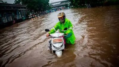 Darurat Banjir Melanda Negeri, Gus Syaifuddin Tekankan Kepedulian dan Kesiapsiagaan Bersama