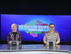 Kabid Humas Polda Sumsel,menjadi pembaca berita Warta Berita Sore Special Day HUT ke 52 TVRI Sumsel