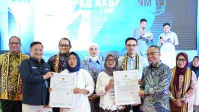 Apresiasi untuk Ketangguhan Ibu Nasabah PNM Mekaar di Lampung