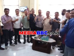 Kasus Pengancaman Sajam di Palembang Mandek, Aktivis dan Orang Tua Korban ‘Geruduk’ Polsek Ilir Barat I