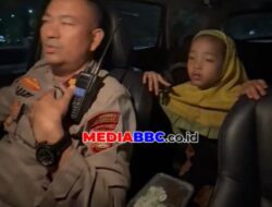 Kapolsek Ilir Barat I Turun Tangan di Jalanan Malam, Borong Dagangan Bocah dan Pastikan Pulang Selamat