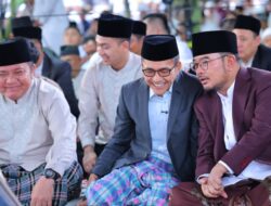 Ribuan Jamaah Padati Masjid Agung Palembang, Wali Kota Ratu Dewa Sampaikan Pesan Persatuan