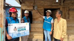 Berkah Ramadan, PLN UP3 Lubuklinggau Nyalakan Listrik Gratis untuk Warga Prasejahtera di Karya Bakti
