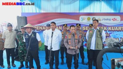 Tanam Jagung dan Resmikan Jembatan Desa, Kapolri Perkuat Ketahanan Pangan di Sumsel