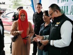 Yusuf Malaya Beri Hadiah Umroh Gratis untuk Warga Saat Program Sembako Murah PMPB Sumsel