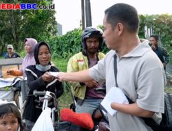 Bagi Takjil di Jalanan, Cara NPCI Sumsel dan Polrestabes Palembang Bangun Kepercayaan Publik