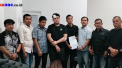 Keluarga Didampingi PH Serahkan Kevin Agustian ke Polda Sumsel, Klaim Juga Jadi Korban Pengeroyokan