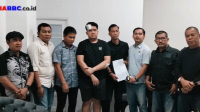 Keluarga Didampingi PH Serahkan Kevin Agustian ke Polda Sumsel, Klaim Juga Jadi Korban Pengeroyokan