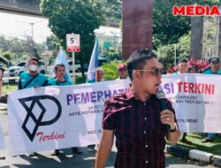 PST Geruduk Kejati Sumsel, Bongkar Skandal “Baju Dinas Sultan” DPRD Banyuasin Senilai Rp1,2 Miliar!