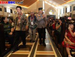 *Sapa Jemaat Gereja St. Yoseph, Kapolda Sumsel Ajak Gotong Royong Jaga Kamtibmas Bumi Sriwijaya*