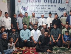 Tetap Hangat Meski Diguyur Hujan, Begini Suasana Penuh Makna Halal Bihalal Warga RT 04/18 Duta Mekar Asri