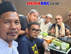 Dari Kampung Melayu hingga Benhil, Program Jumat Berkah Wartawan Ajak Ketua FBJ dan juga Owner Q Coffee Berbagi