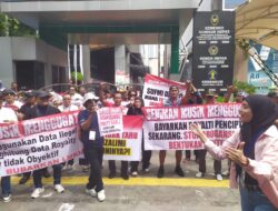 Ratusan Seniman Kepung Kemenkum, Tuntut Pembubaran LMKN dan Pengembalian Hak Royalti