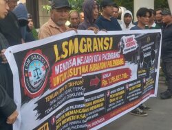 LSM GRANSI menggelar aksi damai di Kejari Palembang terkait dugaan korupsi dana hibah KONI