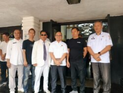 Dugaan Korupsi dan Pelayanan Buruk RSUD BARI Gransi geruduk Kantor Wali Kota Palembang, Desak Copot Dirut