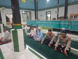 Salat Subuh Keliling di Ngulak III, Kapolsek Sanga Desa Ajak Masyarakat Jaga Kamtibmas dan Cegah Karhutla